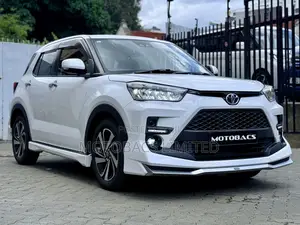Toyota Raize 1.0 AWD 2019 Pearl