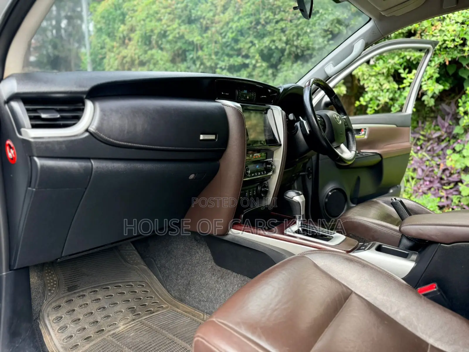 Toyota Fortuner 2017 Silver
