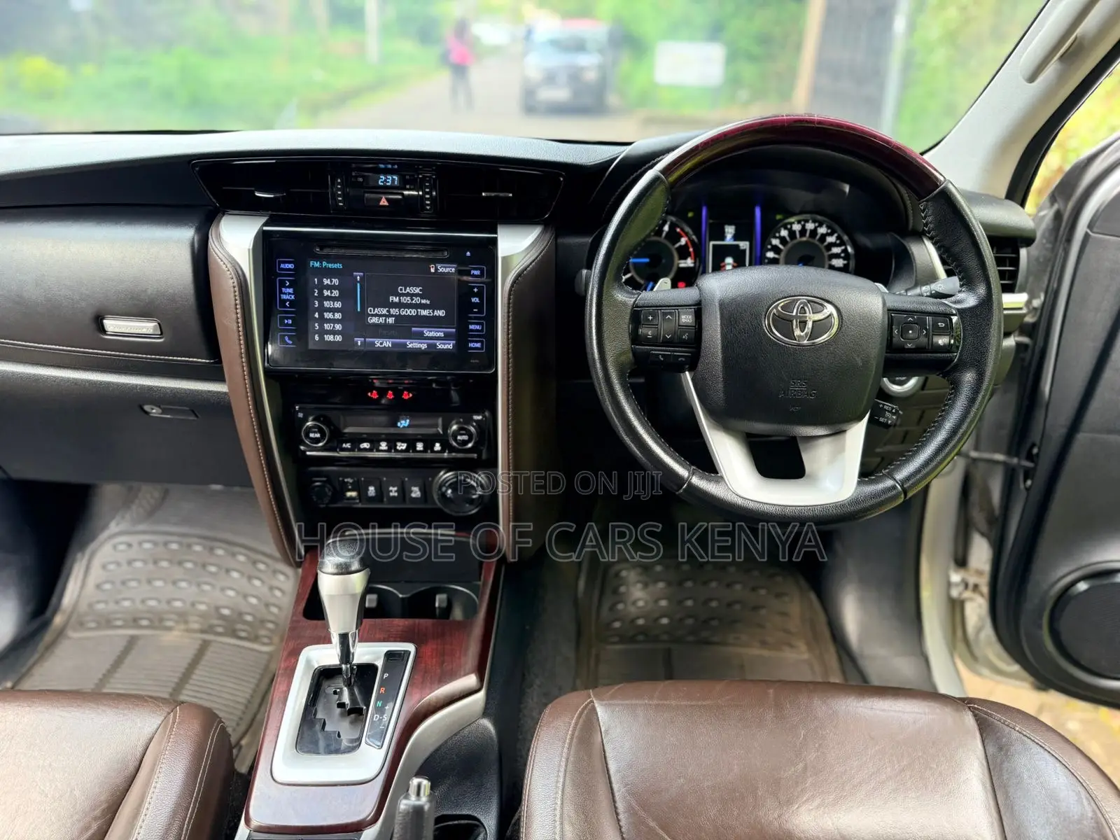 Toyota Fortuner 2017 Silver
