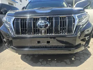 Toyota Land Cruiser Prado 2022