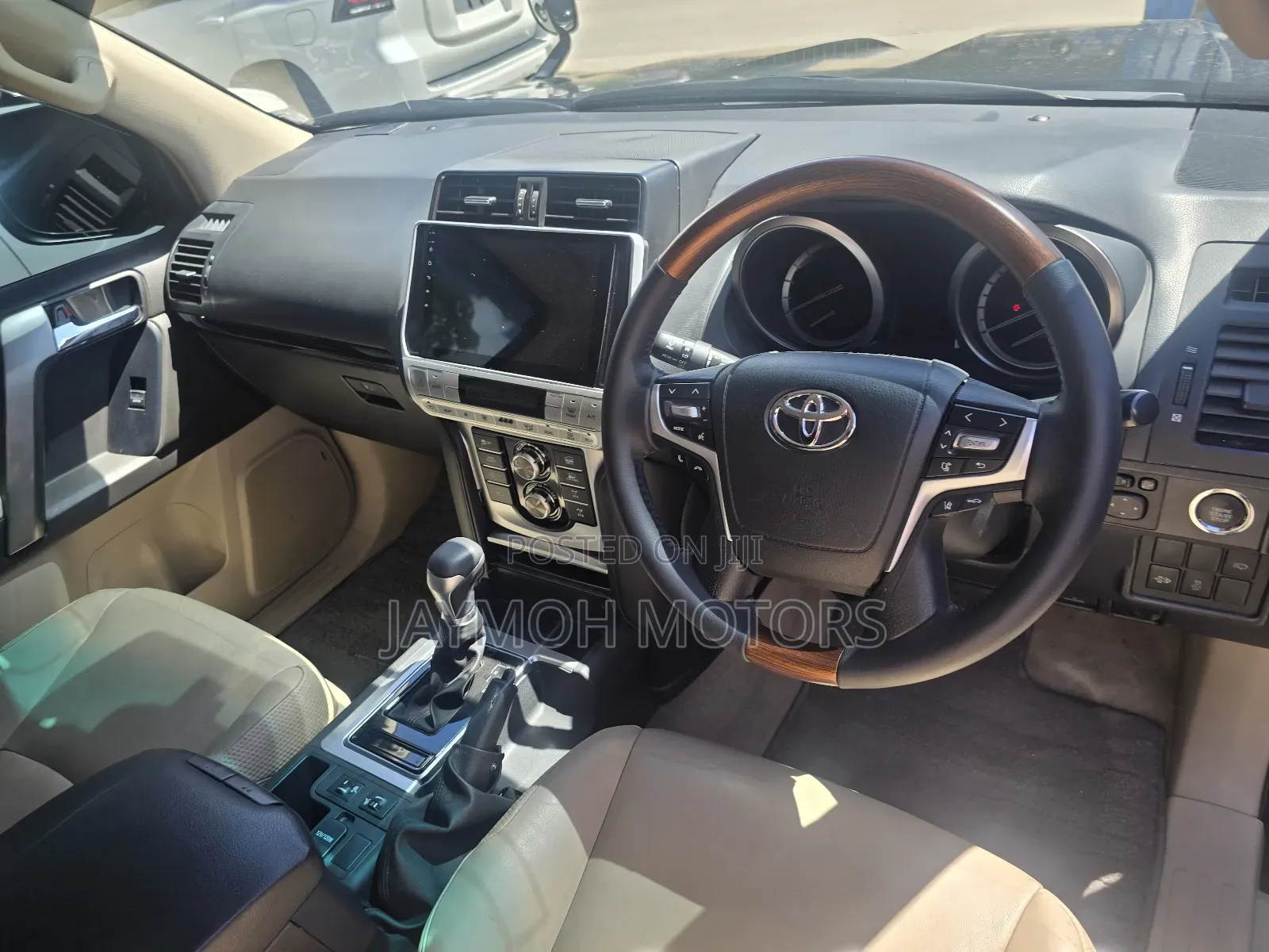 Toyota Land Cruiser Prado 2022