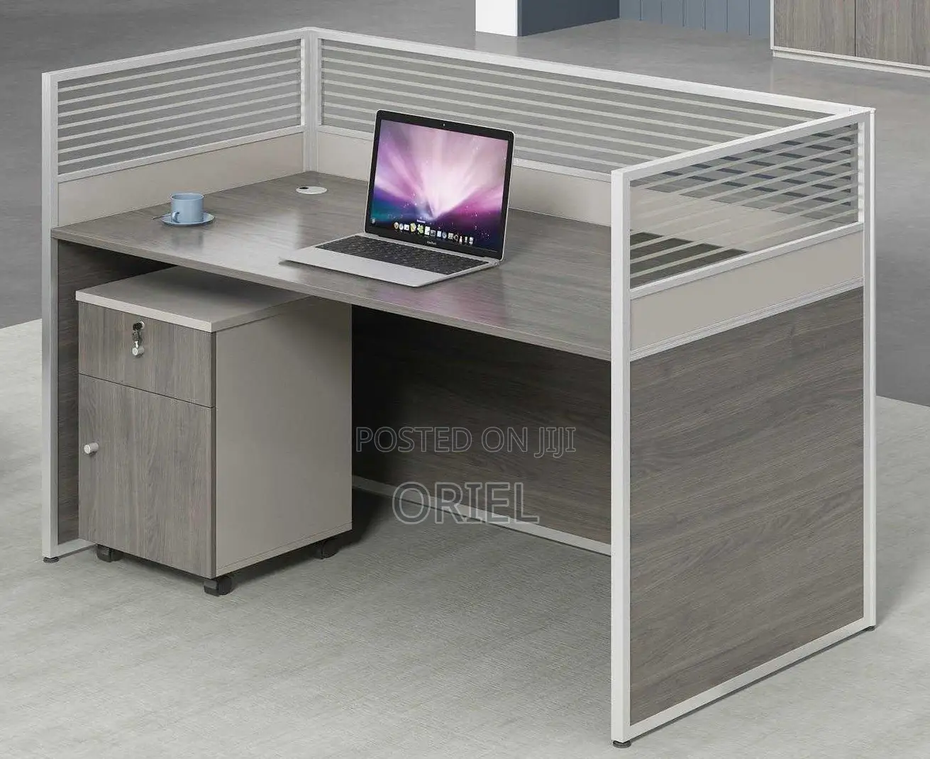 Office Workstation : Modular1-Way Office Workstation Desk Unit