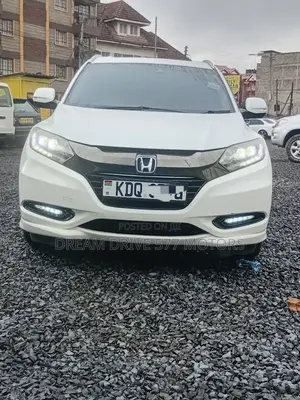 Honda Vezel 1.5 Hybrid 2WD 2017 White