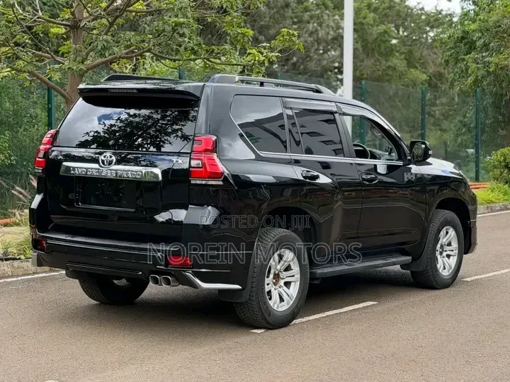 Toyota Land Cruiser Prado 2019 Matt Black