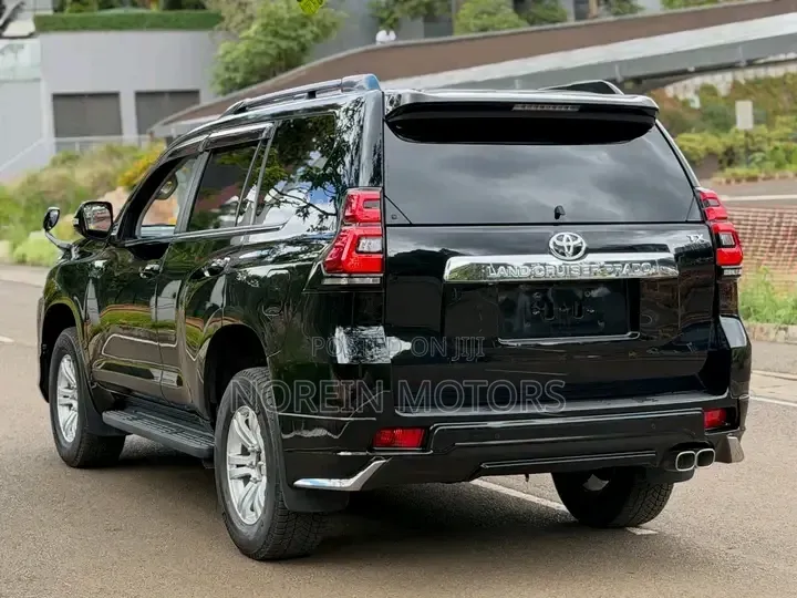 Toyota Land Cruiser Prado 2019 Matt Black
