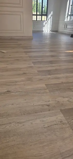 Megalock SPC Plank