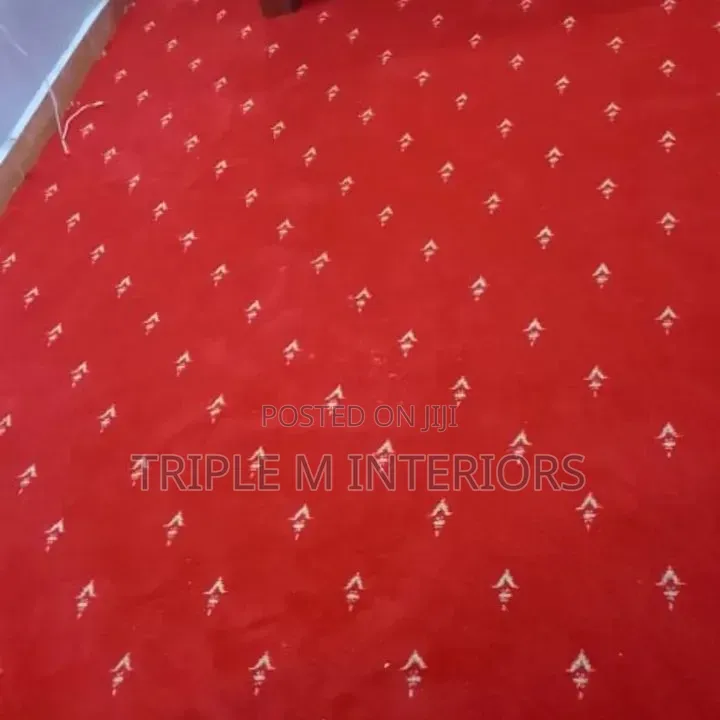 Stylish Presidential Red Carpet Flooring With Patterned Dots
