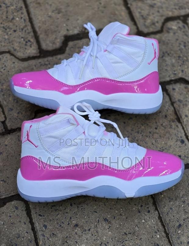 Nike Air Jordan 11 Retro Barbie Pink Size 37-42
