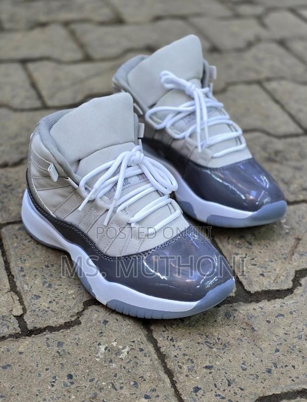 Black / Cool Grey Size 37-43 Jordan 11 - thumbnail 4
