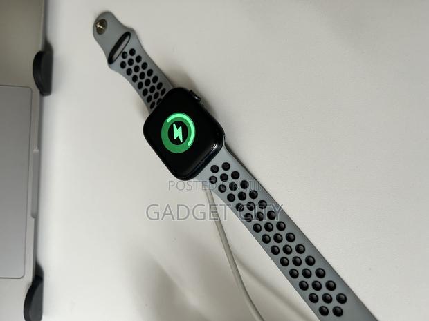 Apple Watch - thumbnail 2
