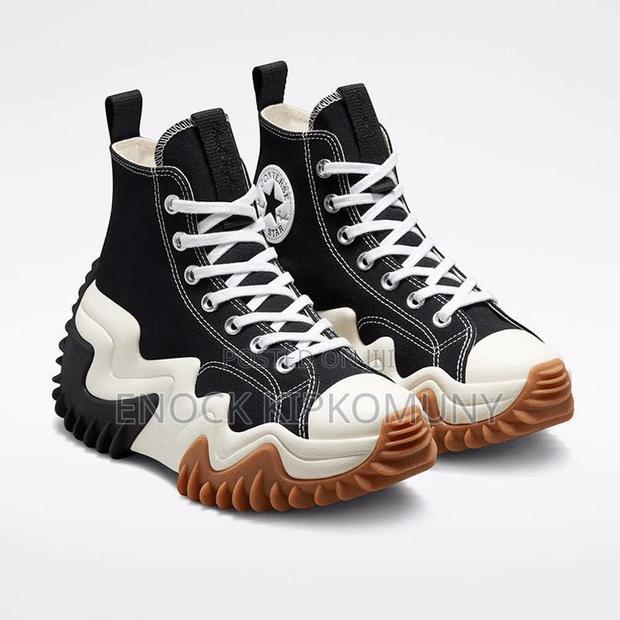 Converse Chuck Taylor Running Star