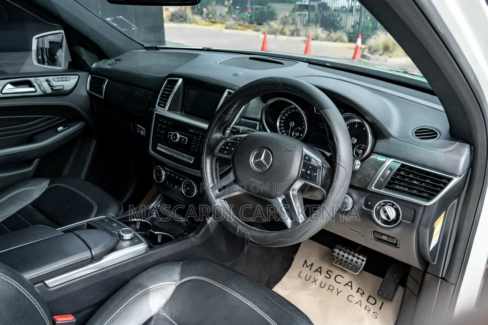 Mercedes-Benz M Class ML350 4MATIC 4dr SUV AWD (3.5L 6cyl 7A) 2015