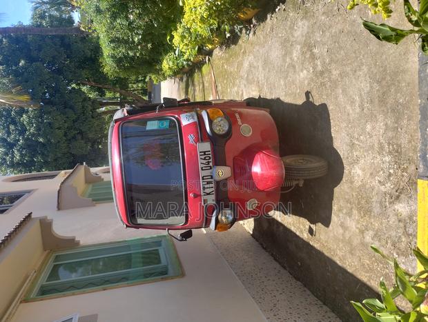 Piaggio Scooter 2024 Red