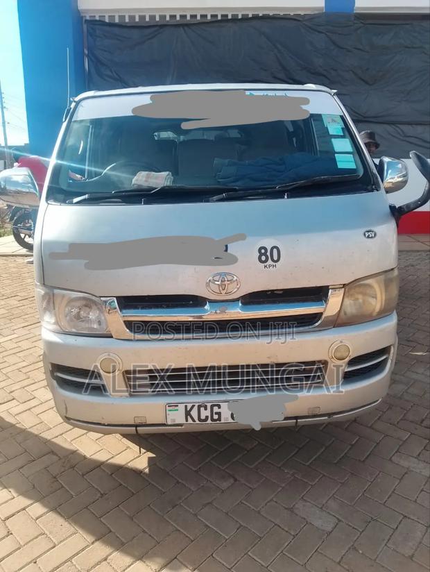 Toyota HiAce 2009 Grey