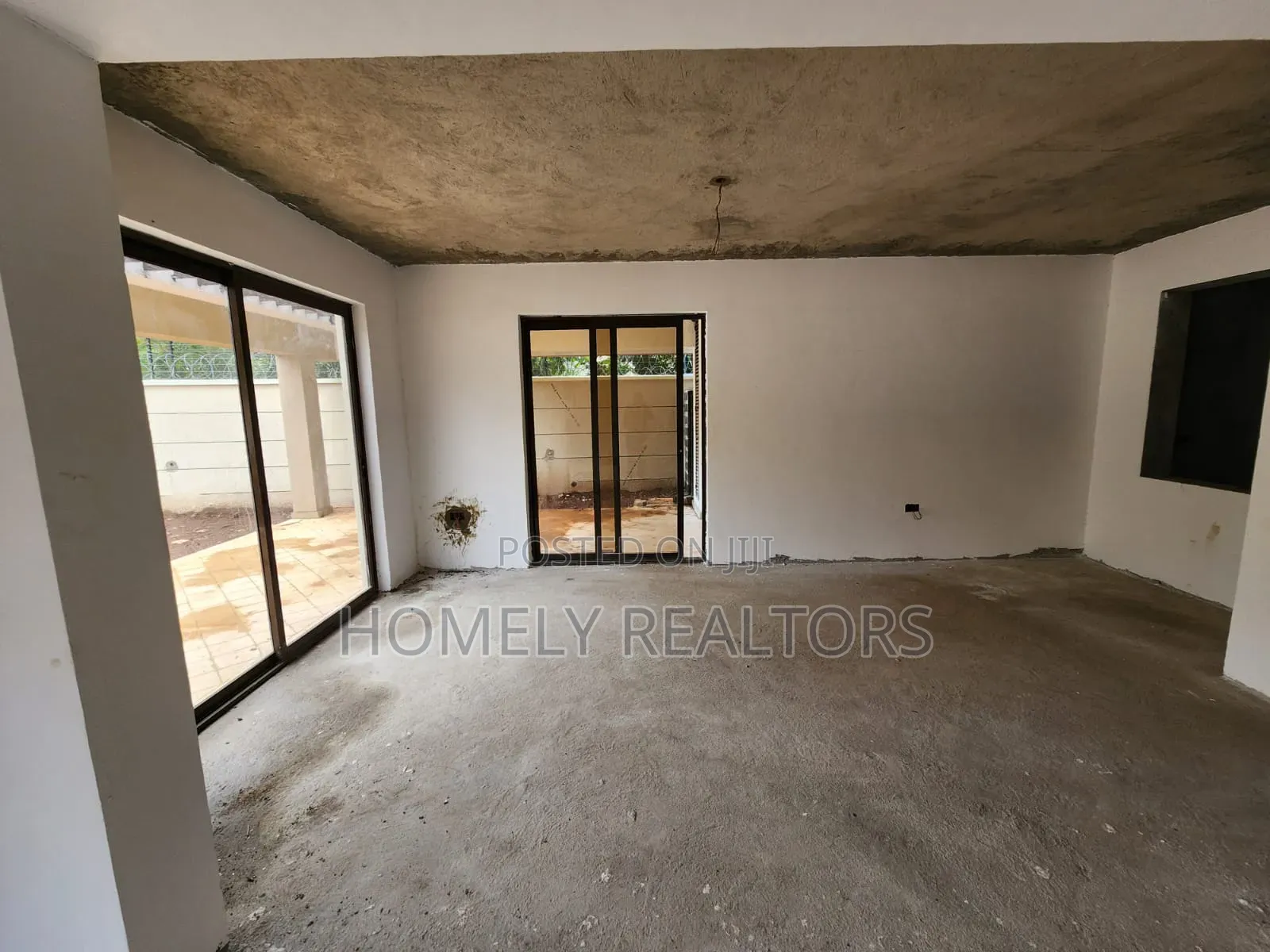 6bdrm Mansion in Bogani, Karen for sale