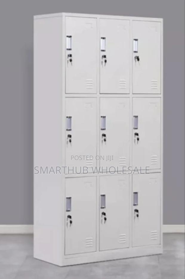 9 Locker Metallic Office Chair - main view
