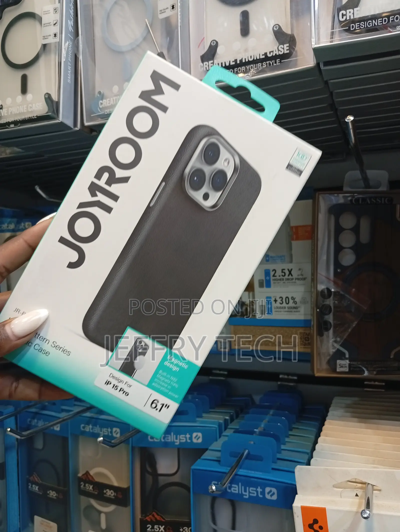 Joyroom Magnetic Protective Phone Case Designed for the iPhone 15 Pro
