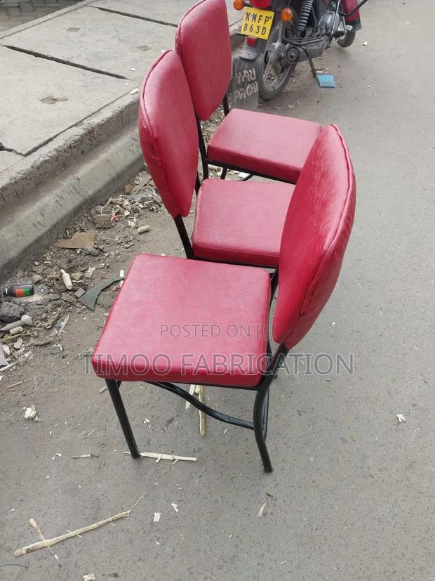 Restaurant Low Stools With Back - thumbnail 2