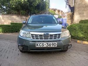Subaru Forester 2011 Green