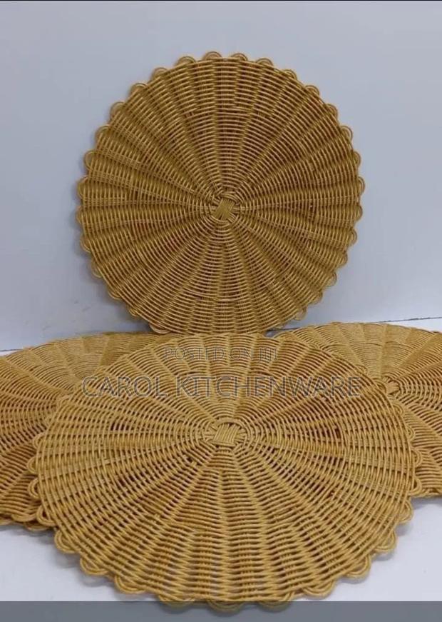 Rattan Unique Mat