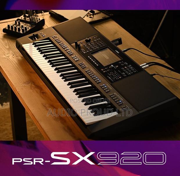 PSR Sx 920 Yamaha Keyboard