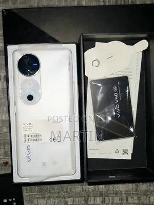 New Vivo V40 5G 256 GB White