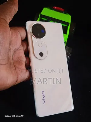 New Vivo V40 5G 256 GB White