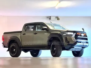 Toyota Hilux 2.4 Diesel 2020 Green