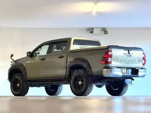 Toyota Hilux 2.4 Diesel 2020 Green
