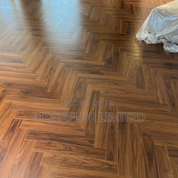 Waterproof SPC Herringbone Flooring for Modern Interior Spaces Use