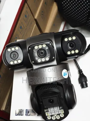 Triple Lens CCTV Electric Model High-Speed 4g Sim Card Support