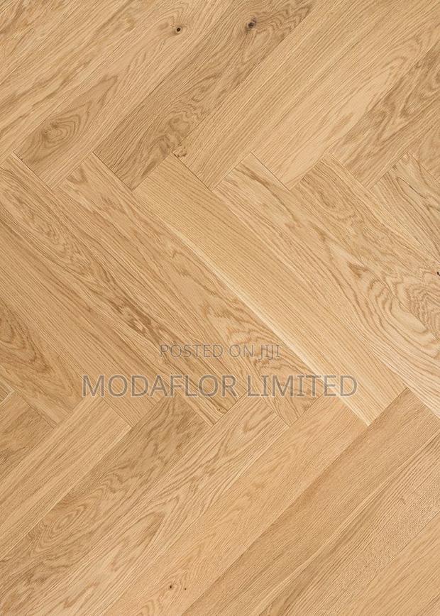 SPC Click Lock Herringbone Flooring for Easy Installation Use - main view