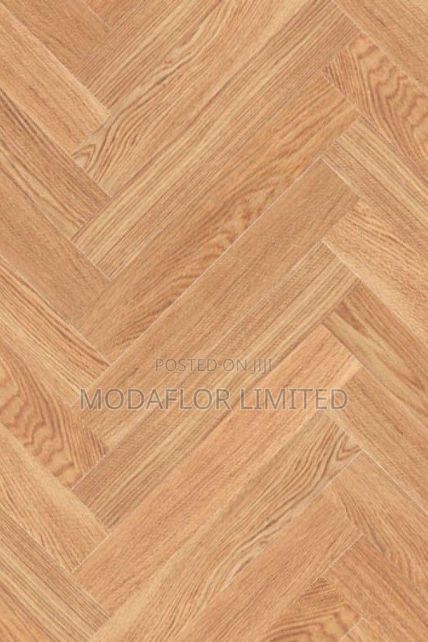SPC Herringbone Flooring for Modern Apartments and Rental Houses Use