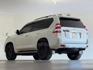 Toyota Land Cruiser Prado 2.8 2018 White