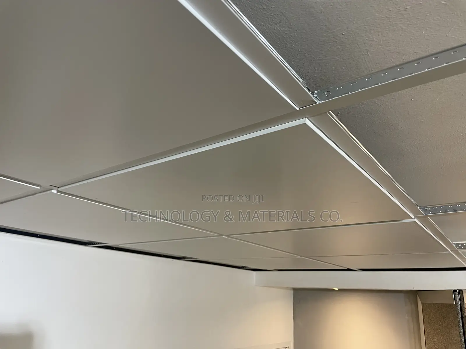 Aluminium Ceiling for Offices,Showrooms,Airports,Halls