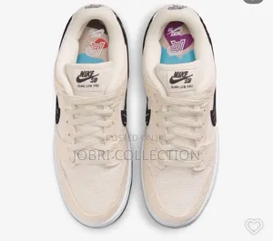 Nike Sb Dunk Low”Pro Pearl White Fossil “
Quality Leather Sneakers