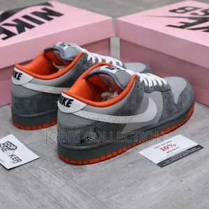 Nike Sb Dunk Low”Pigeon “
Quality Leather 
Sneakers