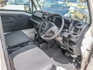 Daihatsu Hijet 2019 White
