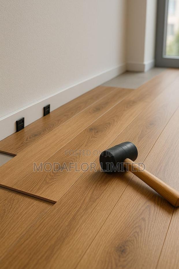 Laminate Flooring Boards for Durable and Stylish Indoor Floors Use
