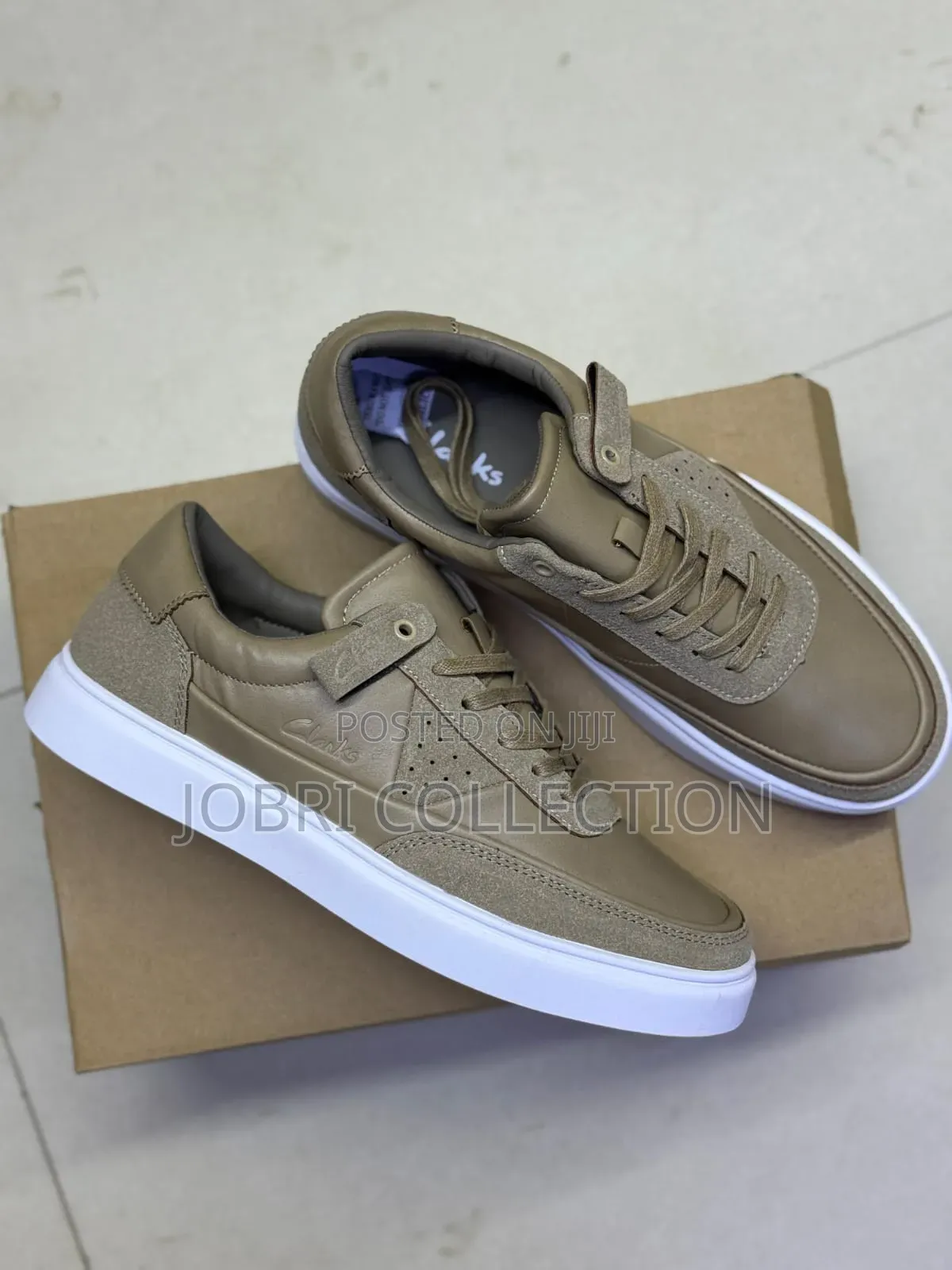 Authentic Clarks Casual Leather Sneakers