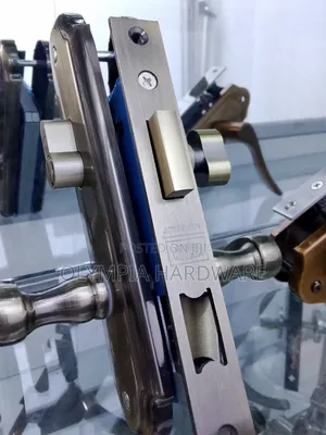 Union Bathroom Lock (Pad/Key)