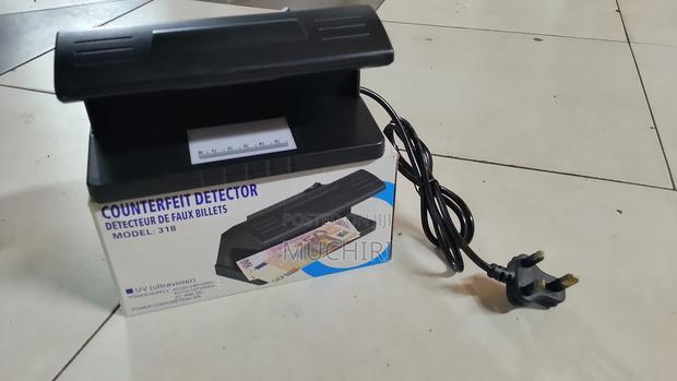 Reliable Currency Detector Machine for Retail and Offices