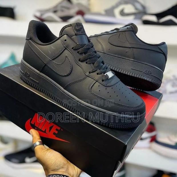 Nike Air Force 1 – Clean Classic Everyday Sneakers (36–45) - thumbnail 3