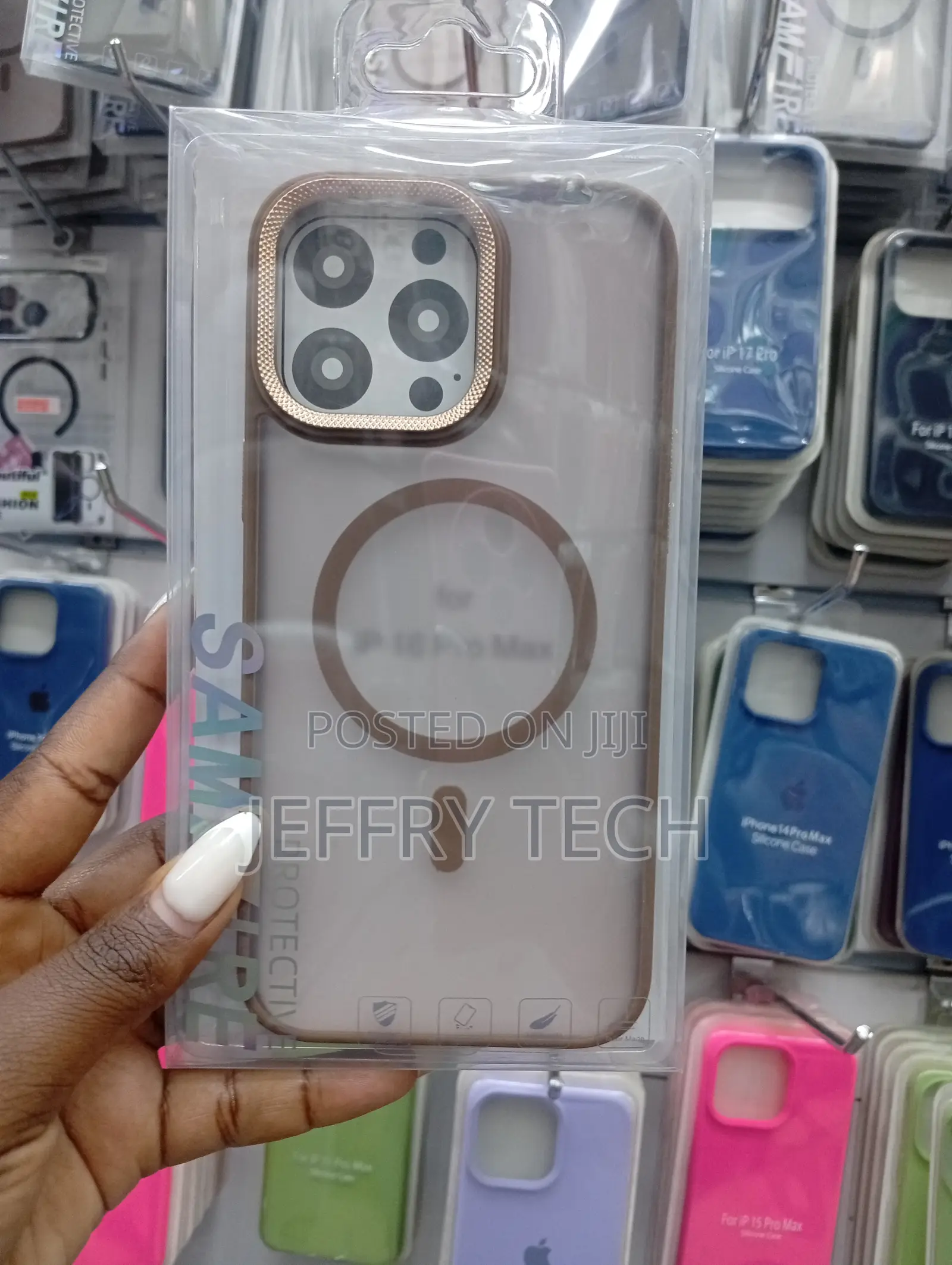 Joko iPhone 15 Pro Max Roblox Lens Magsafe Stand Cover in Pudra.