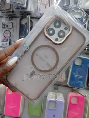 Joko iPhone 15 Pro Max Roblox Lens Magsafe Stand Cover in Pudra.