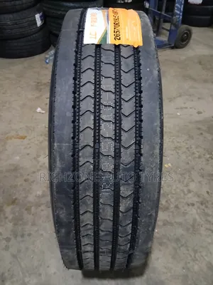 LCH 265/70r19.5