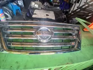 Nissan Serena C26 Front Grille 2010–2016 Original Ex-Japan