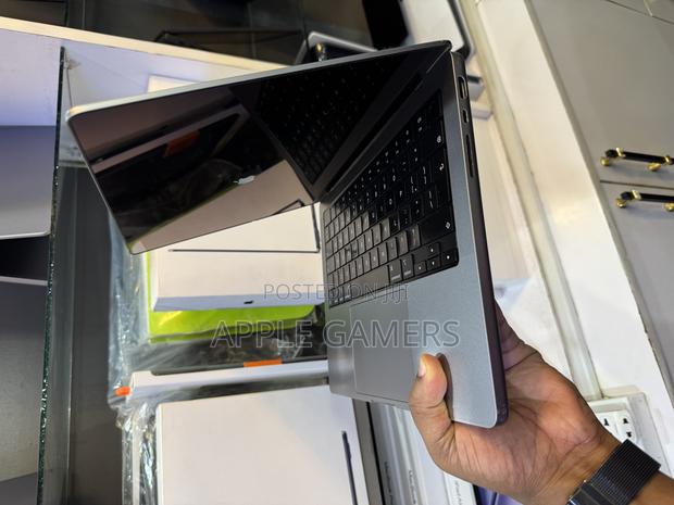 Laptop Apple MacBook Pro 2023 M2 Max 14-inch 32GB Apple M2 SSD 1T