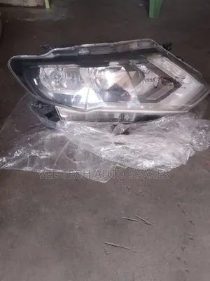 Nissan Xtrail 2018 Non Xenon Headlights