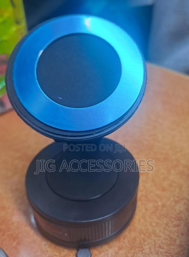 Magnetic Phone Stand - thumbnail 2